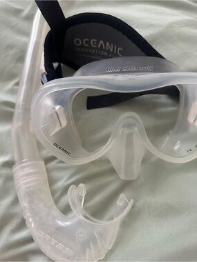 Oceanic Clear Snorkel Mask and Snorkel/Dive Set - Clear